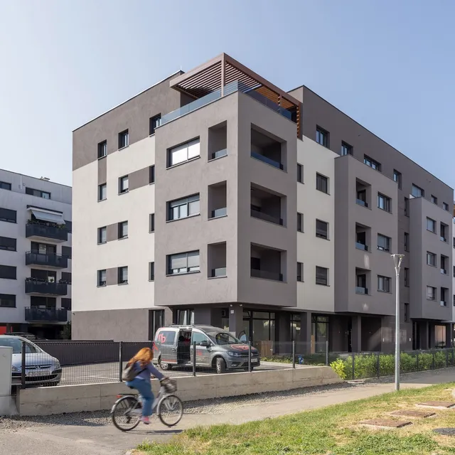 /src/assets/vg-residence/gallery/002_24A2808.jpg